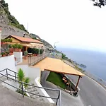 Bed & Breakfast La Mela Blu Furore