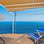 La Mela Blu Bed & Breakfast 3*
