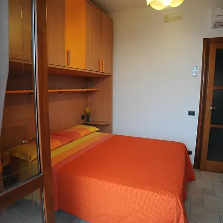 B&B La Mela Blu 푸로레