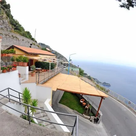 B&B La Mela Blu 푸로레