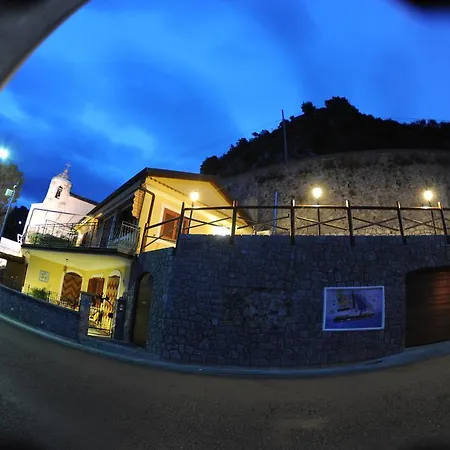 La Mela Blu Bed & Breakfast Furore