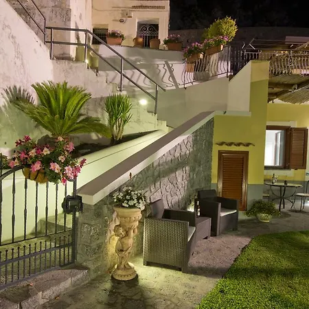 Bed & Breakfast La Mela Blu Furore