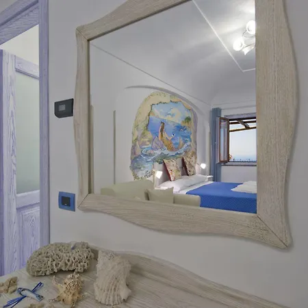 La Mela Blu Bed & Breakfast 3*
