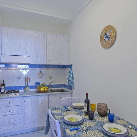 Bed & Breakfast La Mela Blu Furore