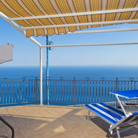 La Mela Blu Bed & Breakfast 3*