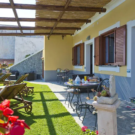 La Mela Blu Bed & Breakfast