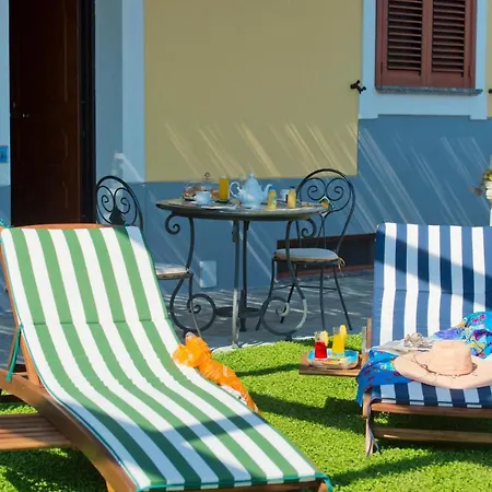 Bed & Breakfast La Mela Blu Furore