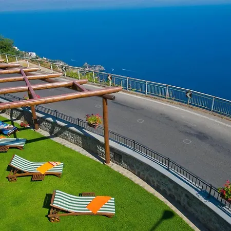 La Mela Blu 3* Furore