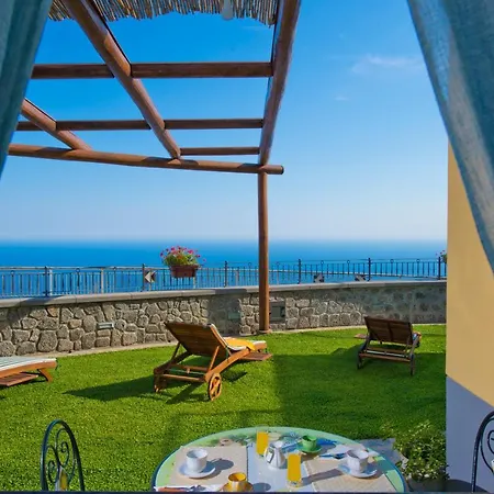 La Mela Blu 3*